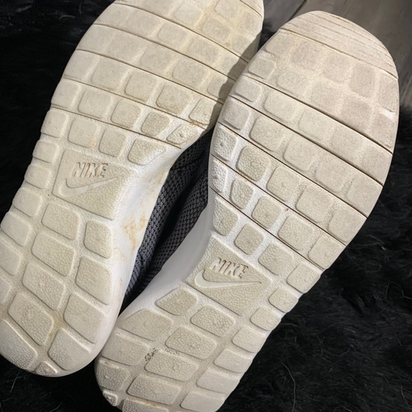 Nike Roches - Picture 3 of 5